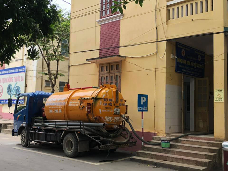 Hút bể phốt, bể mỡ